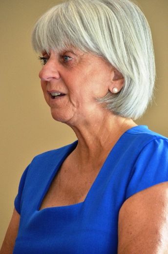 Marcelle Girard s’engage à geler les taxes pour deux ans