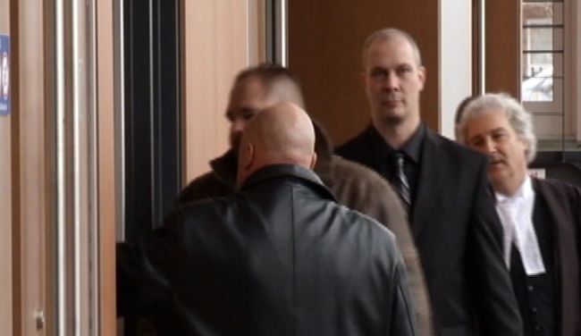 Le policier Ricard acquitté