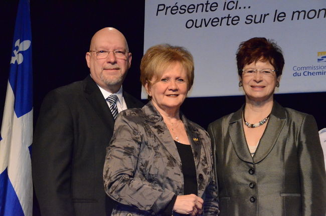 La distribution se poursuit