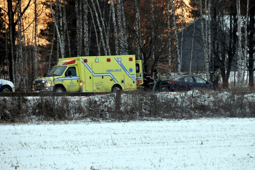 Personne décédée trouvée près d'une voiture à Saint-Cyrille-de-Wendover