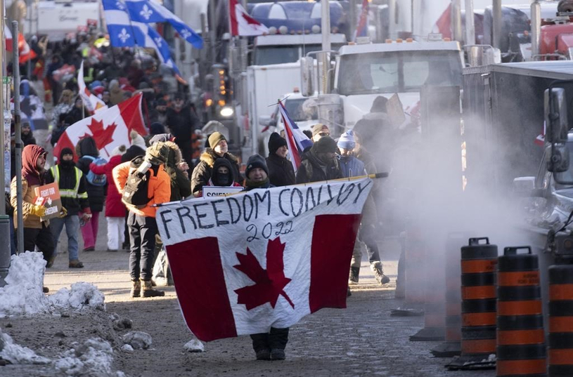 Le «convoi de la liberté» à Ottawa est choisi «Nouvelle de l'année au Canada»