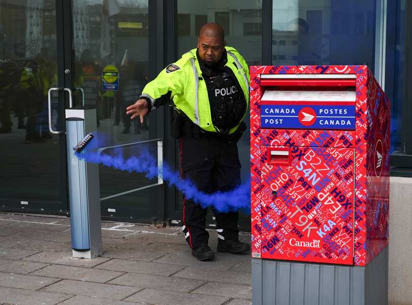 Les fraudes liées aux colis seraient plus nombreuses à cause de la grève et des Fêtes