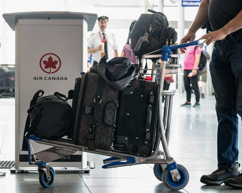 Frais pour les bagages à main: un comité parlementaire entend les transporteurs