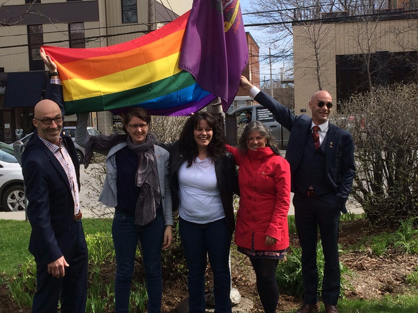Rimouski déploie les couleurs de l’arc-en-ciel pour contrer l’homophobie et la transphobie