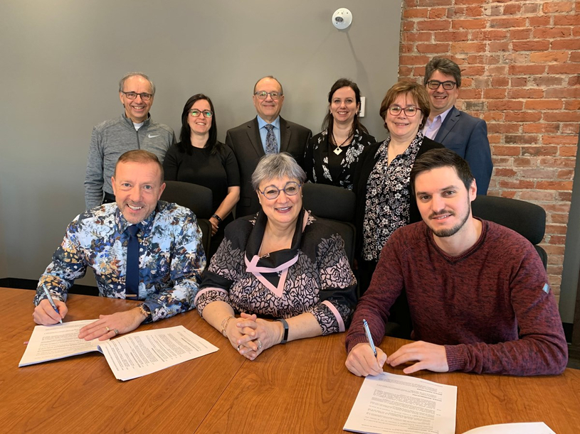À Rivière-du-Loup, un renouvellement de la convention collective des cols blancs