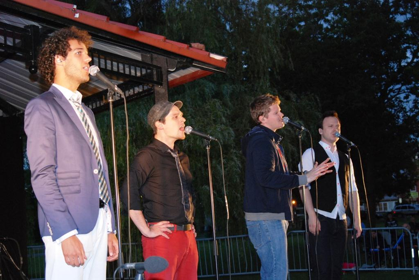 QW4RTZ enflamme le parc des Ateliers