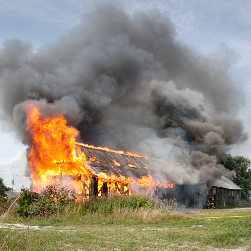 Incendie majeur à Mont-Saint-Hilaire
