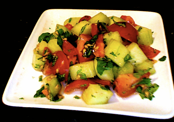 Salade de concombres et tomates raisins à la lime et à la coriandre - Semaine du 17 juin 2012
