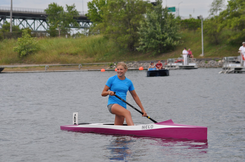 Sarah-Jane Caumartin devient championne québécoise en canoë de vitesse