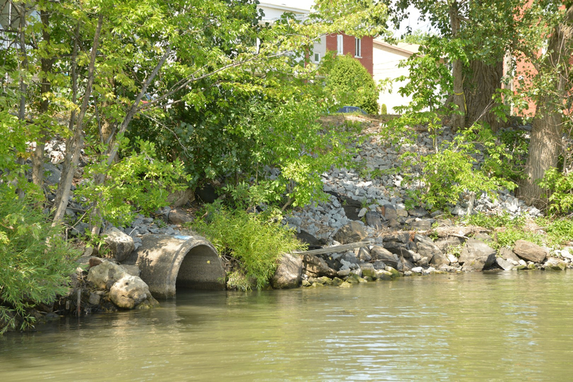 Eaux usées dans le Richelieu : les nombreux sites de débordement sont en cause
