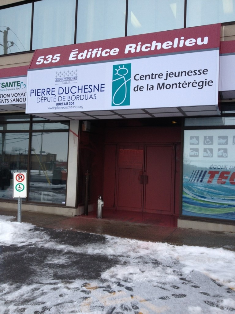Vandalisme au bureau de Pierre Duchesne