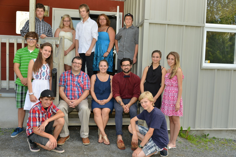 Jeunes entrepreneurs au travail