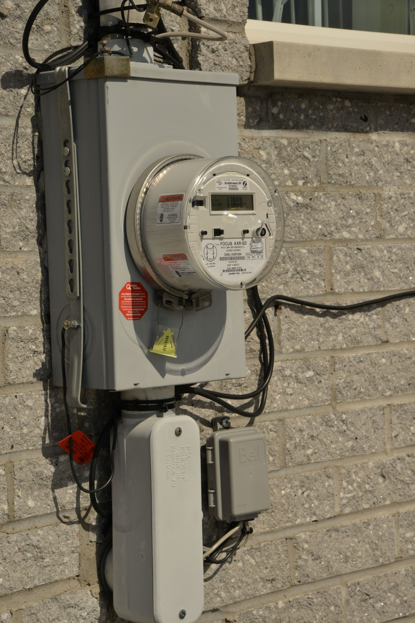 Compteurs intelligents : Hydro-Québec ne suspendra pas l'installation