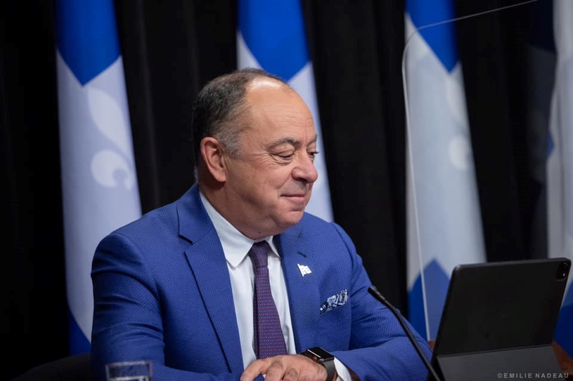 Le ministre de la Santé et des Services sociaux lance un message aux jeunes