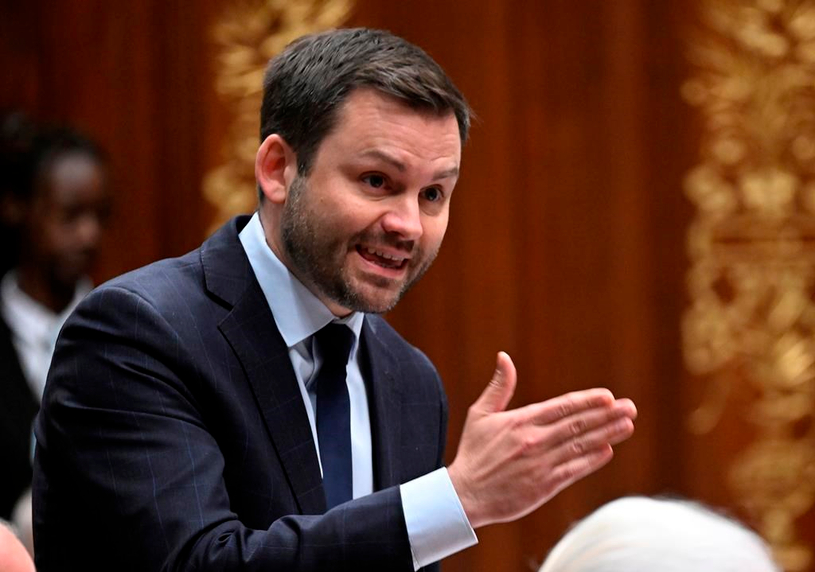 Le PQ propose d'abolir les taux d'intérêts sur les prêts étudiants