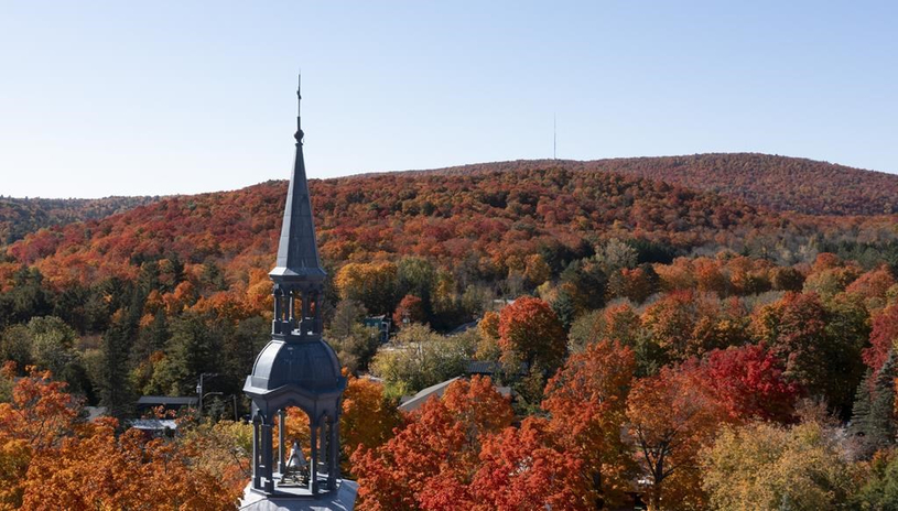 Un automne frais et sec pour le Québec et des tempêtes à surveiller dans l'Est