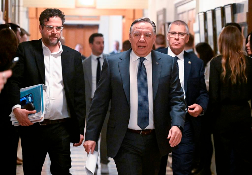 Quatre départs en quelques semaines au cabinet de François Legault