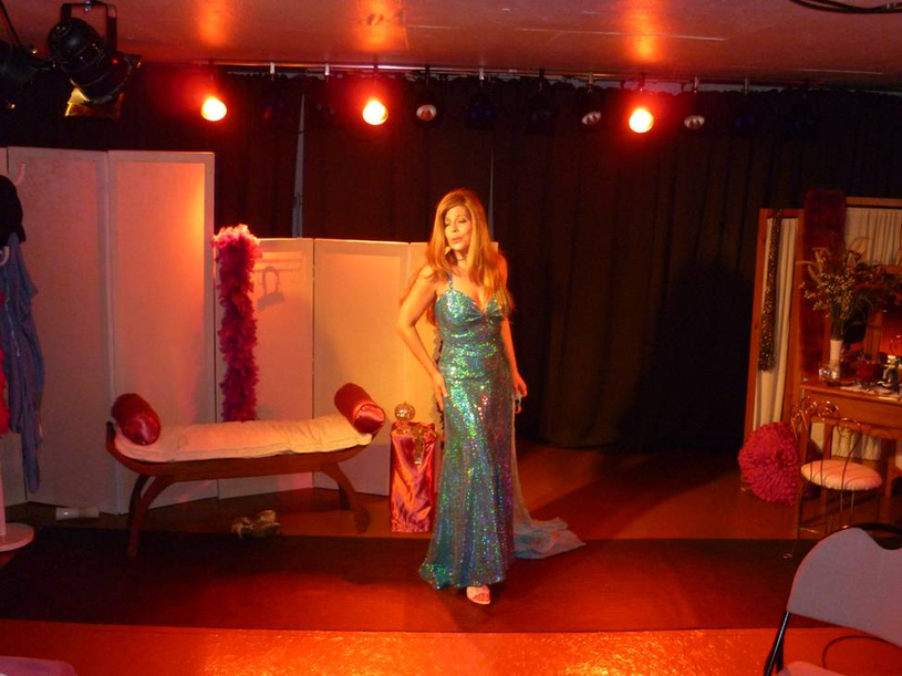 Elles: Pour l'amour du music-hall