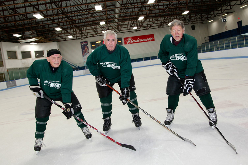Du hockey passé le cap de 70 ans!