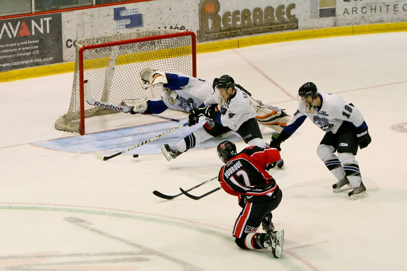 Une première victoire époustouflante pour le HC Carvena