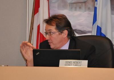 Une citoyenne demande à la mairesse de Boisbriand de se retirer