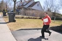 Un libéral fait sa campagne électorale en « jogging »