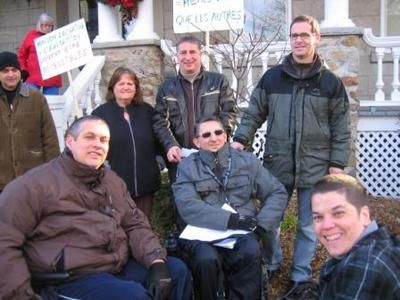 La grogne se fait entendre chez les citoyens qui se déplacent en fauteuil roulant