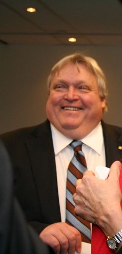 Le Dr Barrette pourrait être candidat dans Groulx