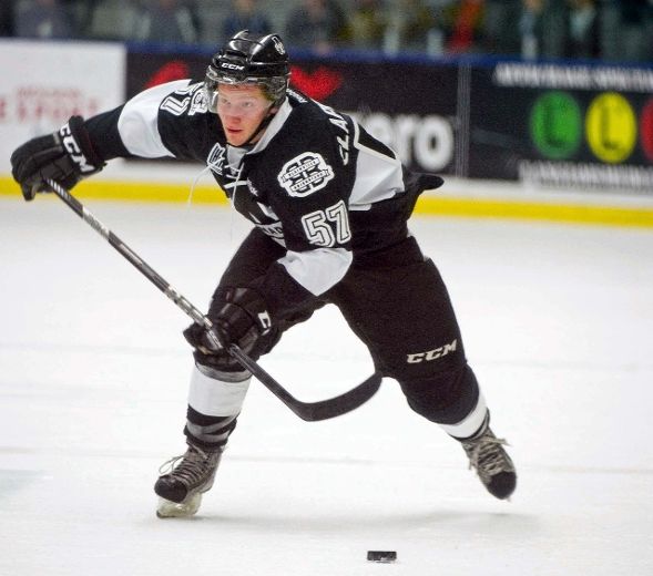 Clapperton désamorce le Rocket