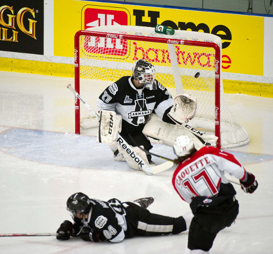 Les Voltigeurs s'imposent à nouveau devant l'Armada
