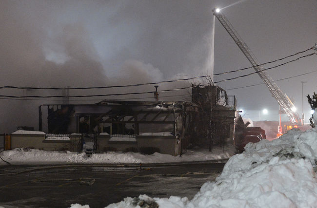 Un incendie suspect rase le Pub City