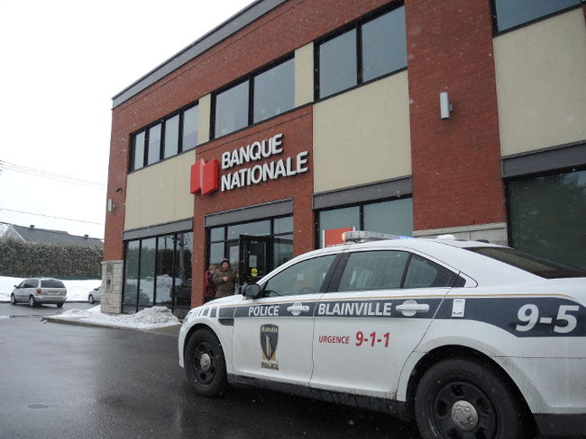 Le suspect a pris la fuite à pied