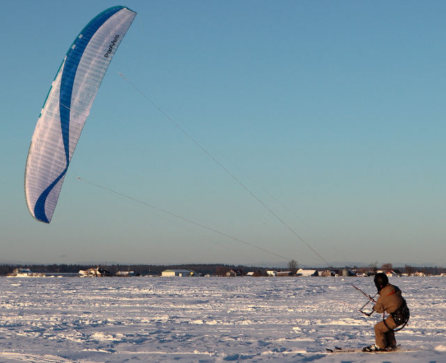 Le snowkite fait des adeptes