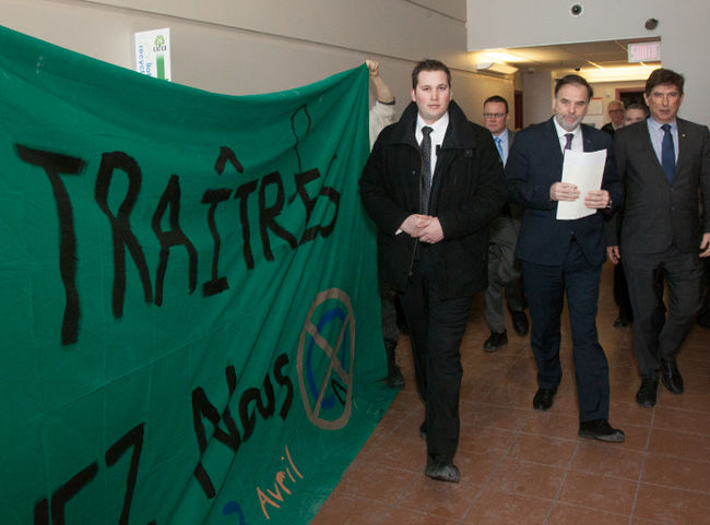 Le ministre salue l’esprit critique des étudiants