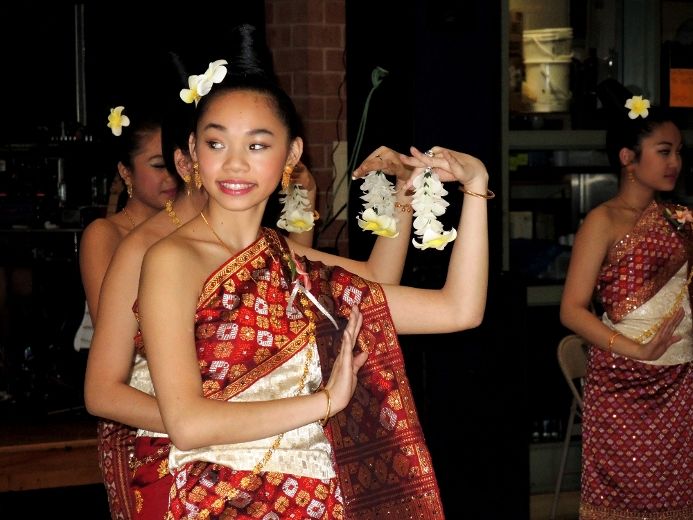 Bonne année 2557!