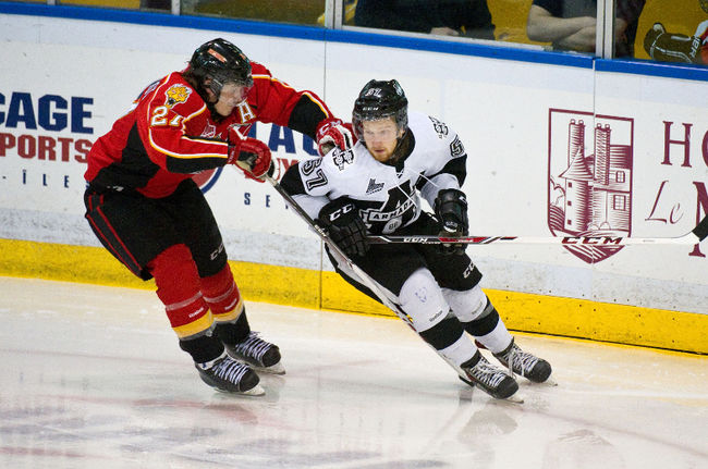 Christopher Clapperton change de flotte