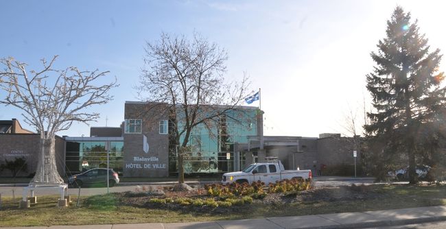 Blainville et Sainte-Thérèse sont aux antipodes