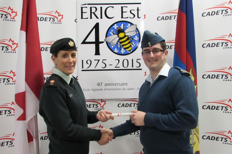 L’élève-officier Nathan Kendall gradue  de l’école Régionale des Instructeurs de cadets de l’Est 