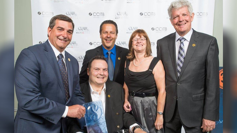 Blainville remporte un prix pour sa gestion des matières résiduelles lors du Gala Stellar