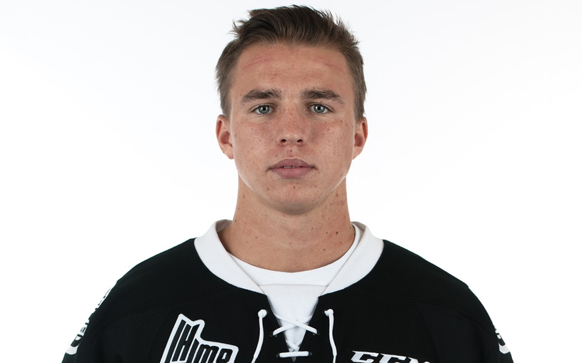 Myers joue les héros pour les Huskies