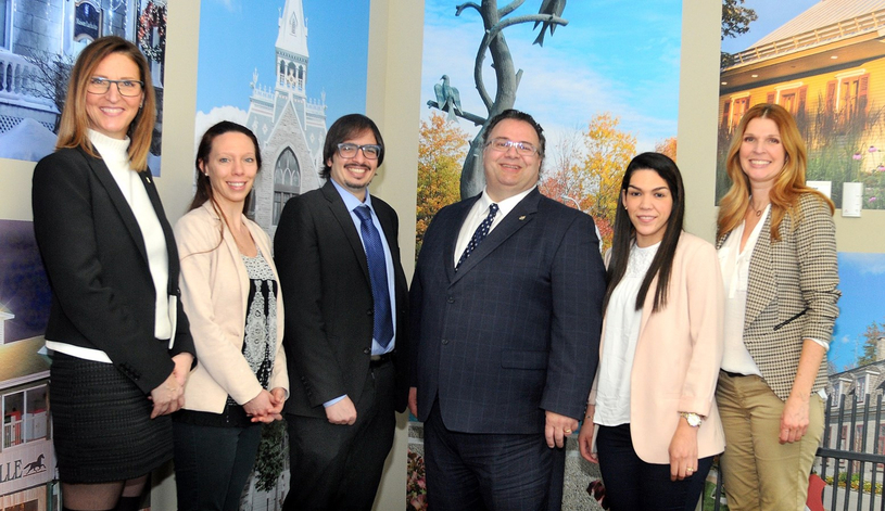 Ramez Ayoub remet 551174 $ en subvention grâce au programme emplois d’été Canada 