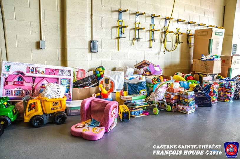 Les pompiers de Sainte-Thérèse  vous invitent à leur collecte de jouets annuelle