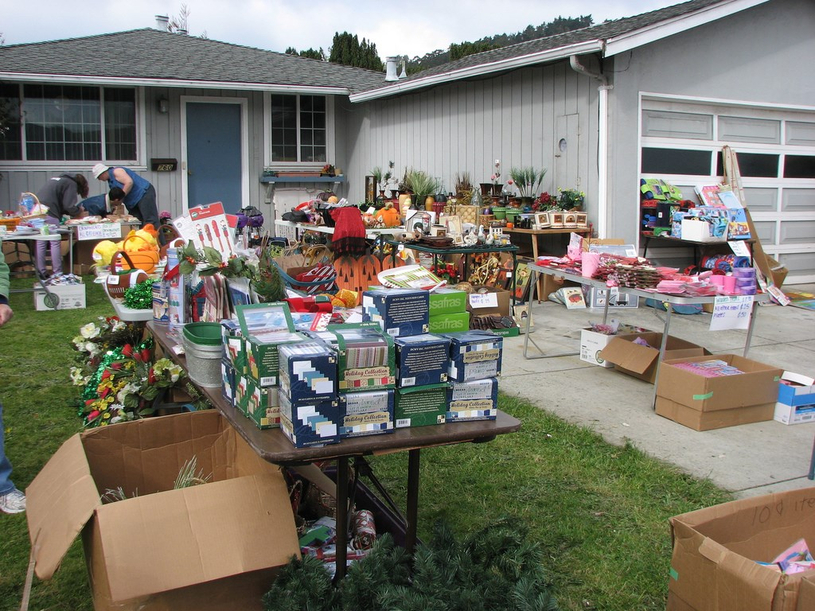Inscrivez-vous dès maintenant à la fin de semaine de vente de garage