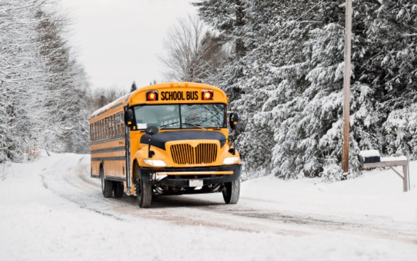 Les ceintures de sécurité dans les autobus scolaires : un projet pilote pourrait voir le jour