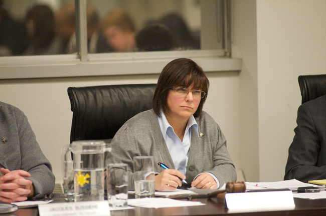 La Commission scolaire de Laval revient sur une de ses promesses