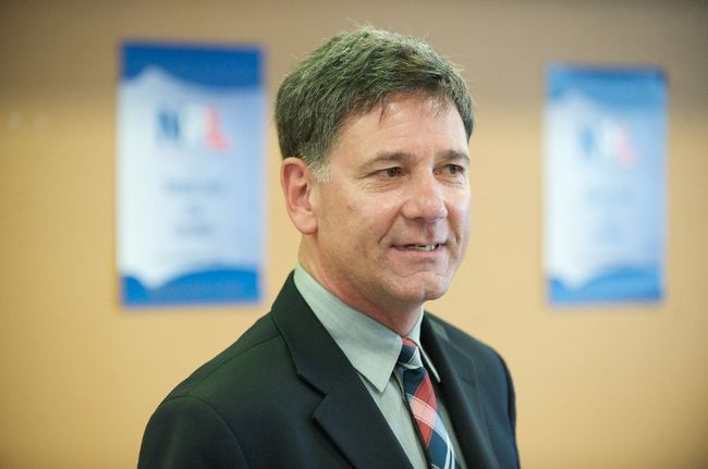 Le chef du NPL muselé par ses candidats