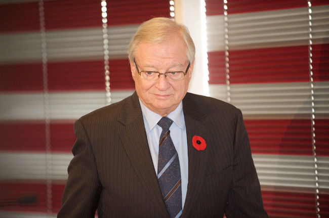 Divisés sur Vaillancourt