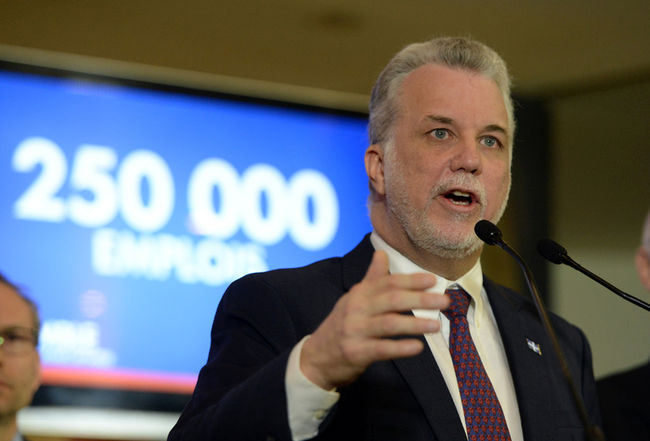 Couillard promet 250 000 emplois