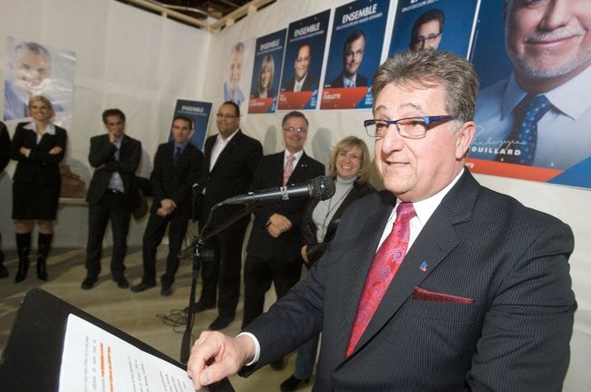 Jean Rousselle ouvre son local de campagne