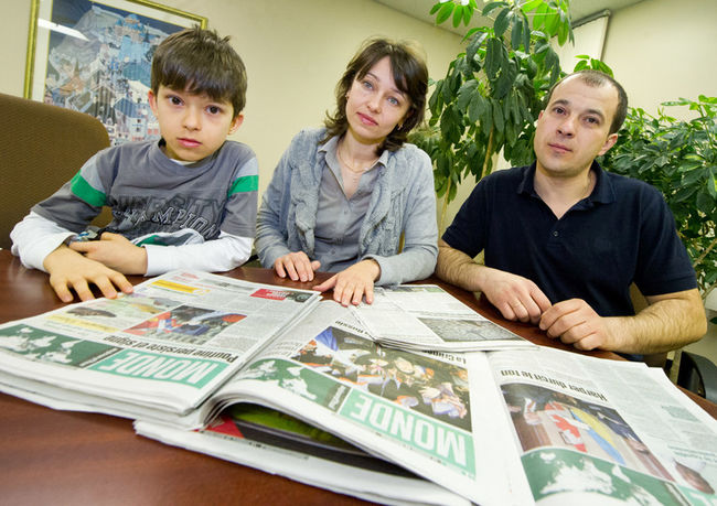 Une famille de Chomedey inquiète de voir la Russie envahir leur pays d'origine